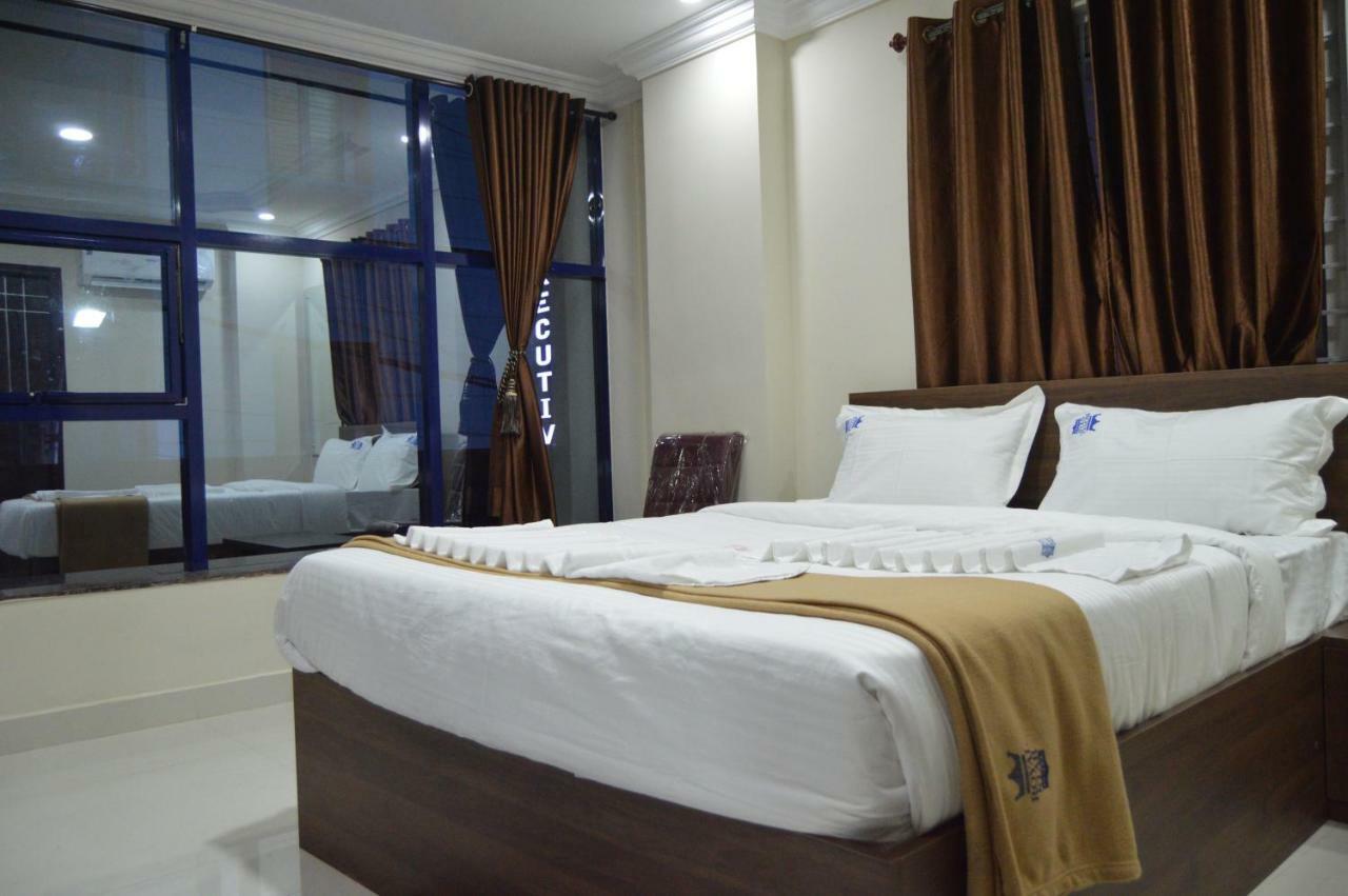 Royal Star Hotels Bengaluru Kültér fotó